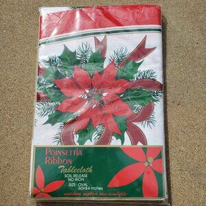 New Vintage Christmas Oval Center Ring Design Poinsettia Ribbon Tablecloth 60x84